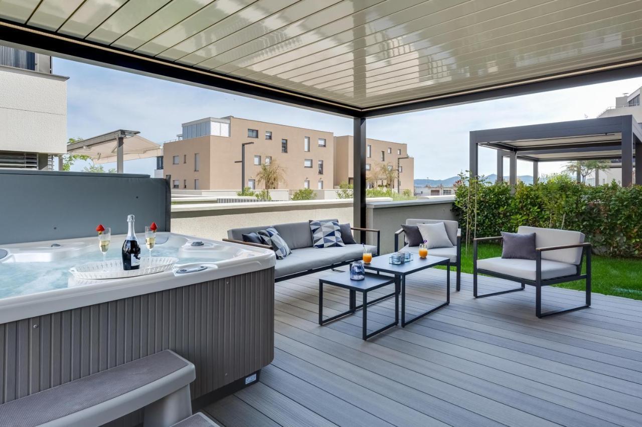 Shell Luxury Residences With Pool And Whirlpool Zadar Ngoại thất bức ảnh